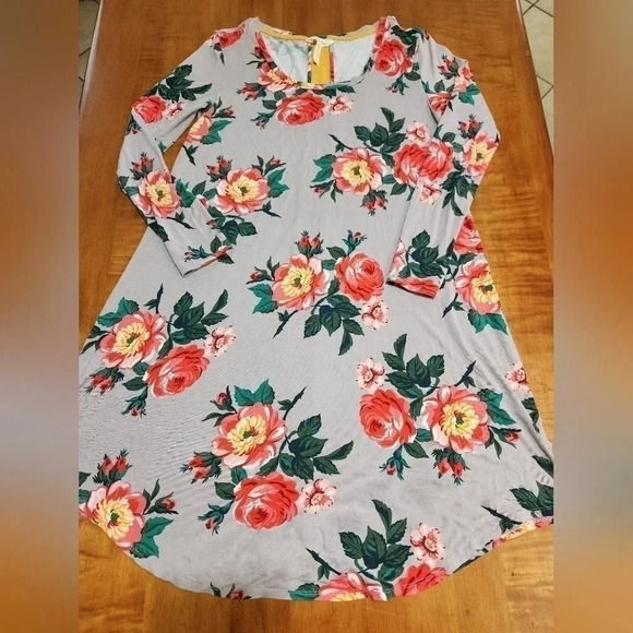 Matilda Jane Gray Floral Shift Dress Medium - Picture 3 of 5